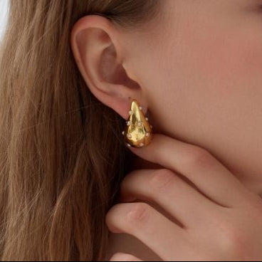 Shell Pearl Drop Earrings | 18k Gold Plated Sterling Silver Waterdrop Studs